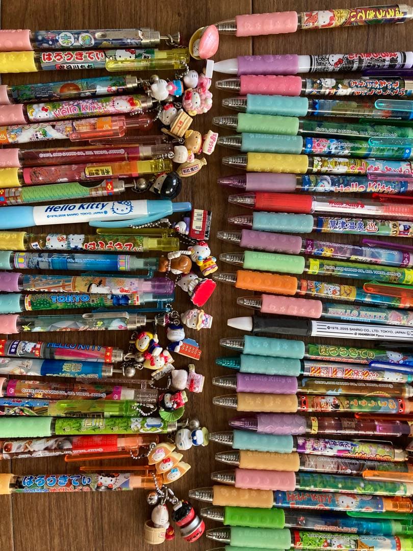 ご当地キティ　ボールペンセット 81本