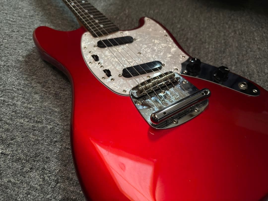 Fender Japan MG69MH CAR 換え弦付き