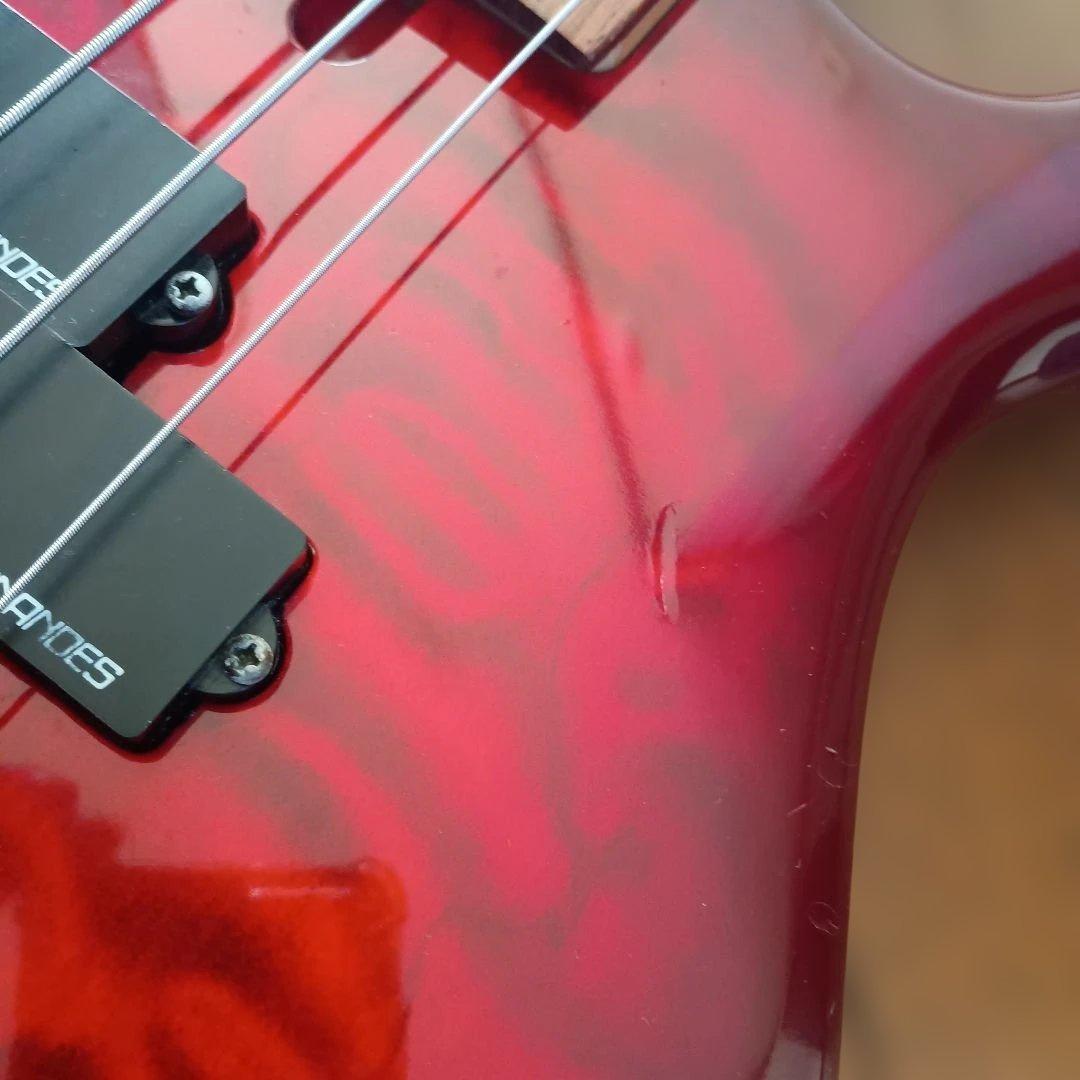 キルトメイプル　FERNANDES エレキベース レッド