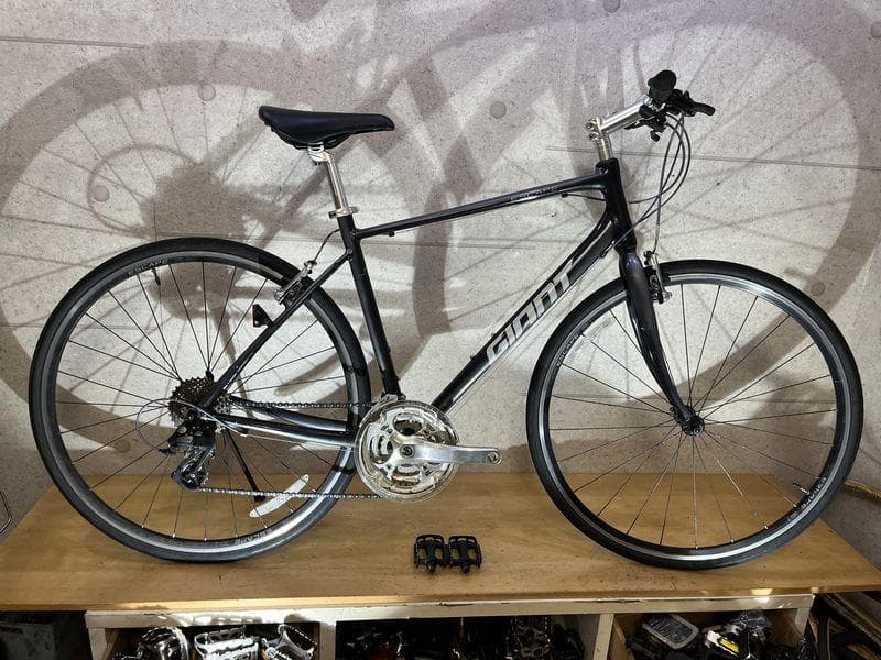 GIANT ESCAPE R3 クロスバイク sizeM　ブルーカラー