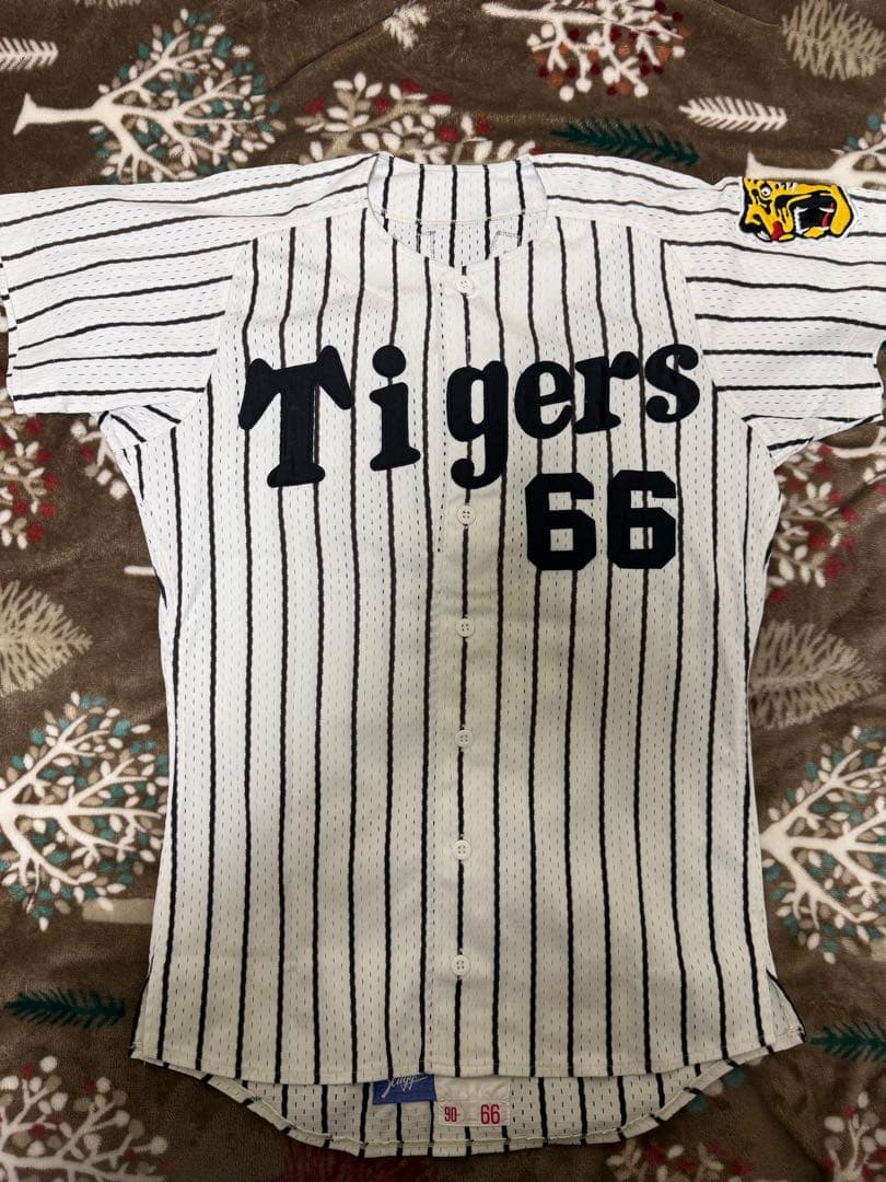 阪神タイガース　1990年　坂孝一　実使用ユニフォーム　デサント　上下セット