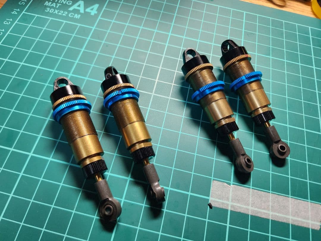 タミヤ バギー用ビッグボアARダンパー リア用 4本セット 美品 スプリング付き