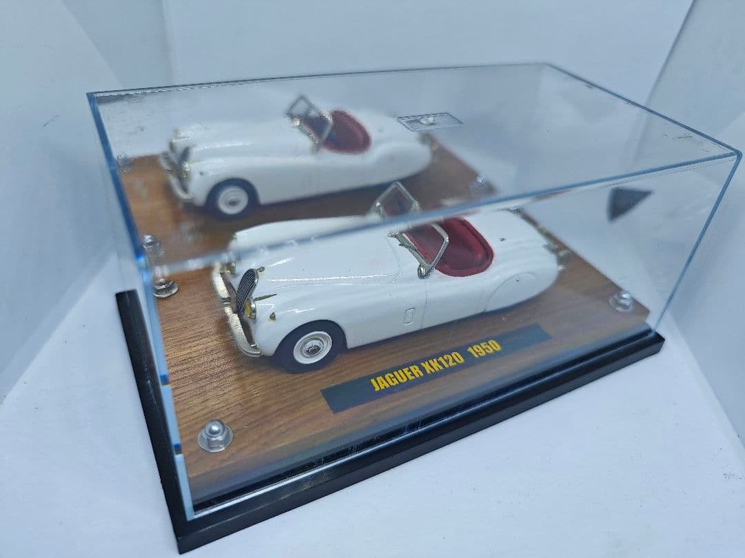 ハンドメイドモデル 1/43 JAGUAR XK120 1950 ホワイト