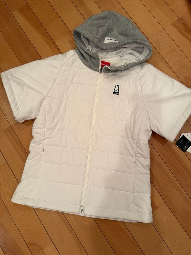 新品未使用タグ付き　冬中綿　アルチビオ　ベスト