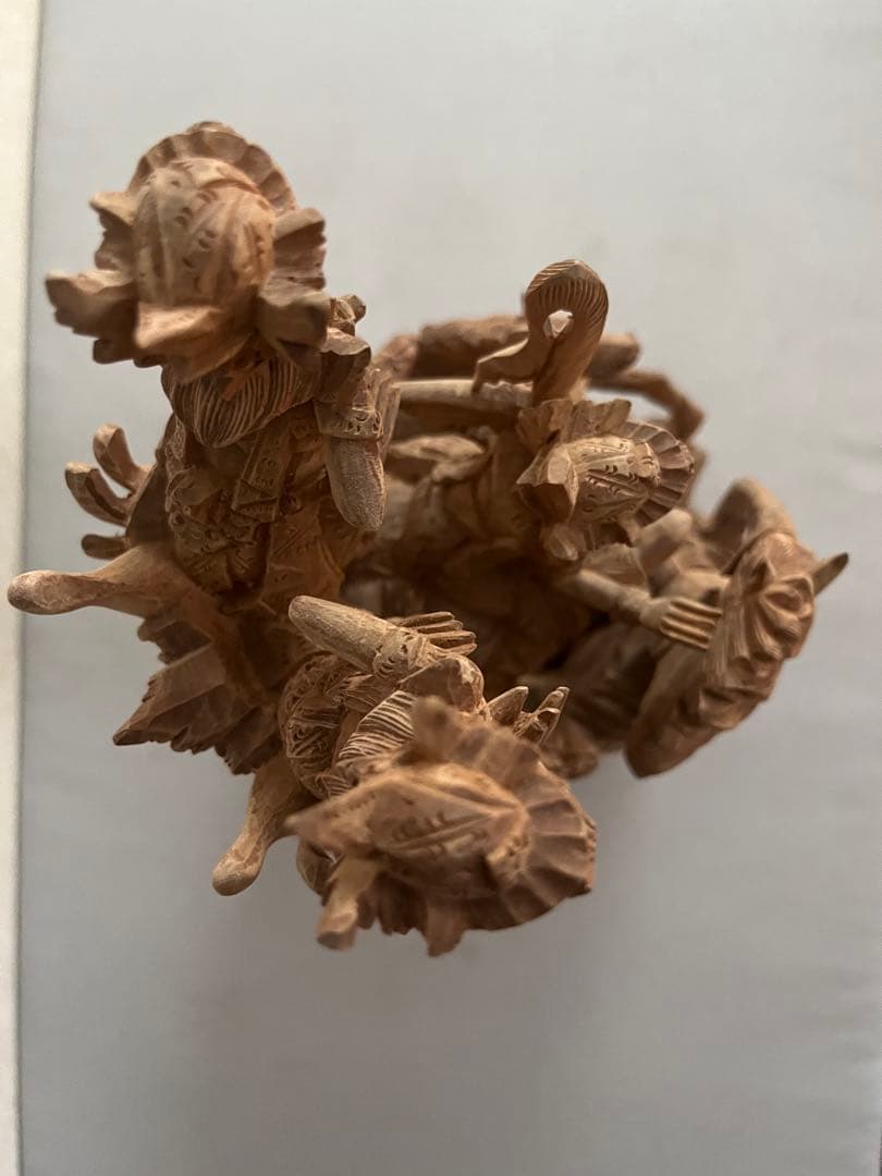 バリ島　木製神話彫刻 約30cm