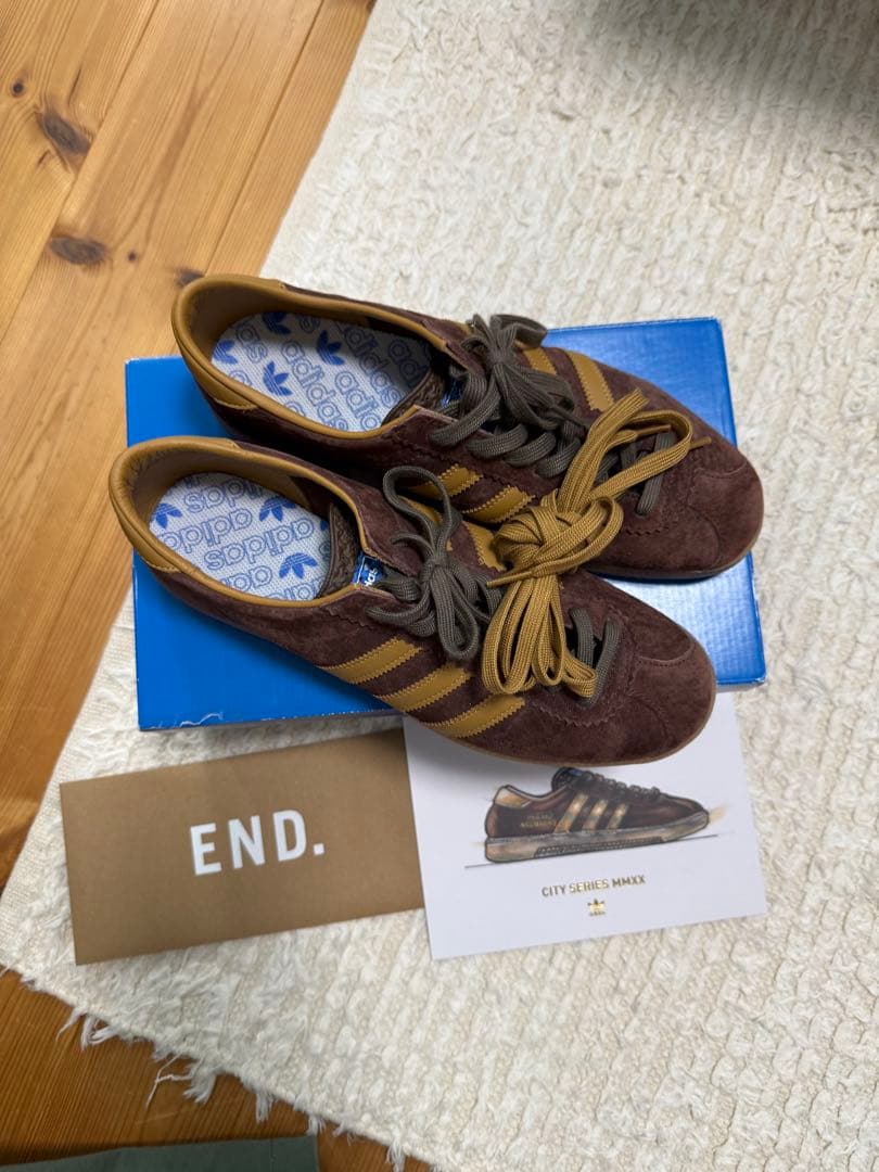 adidas AMSTERDAM ブラウン ゴールド