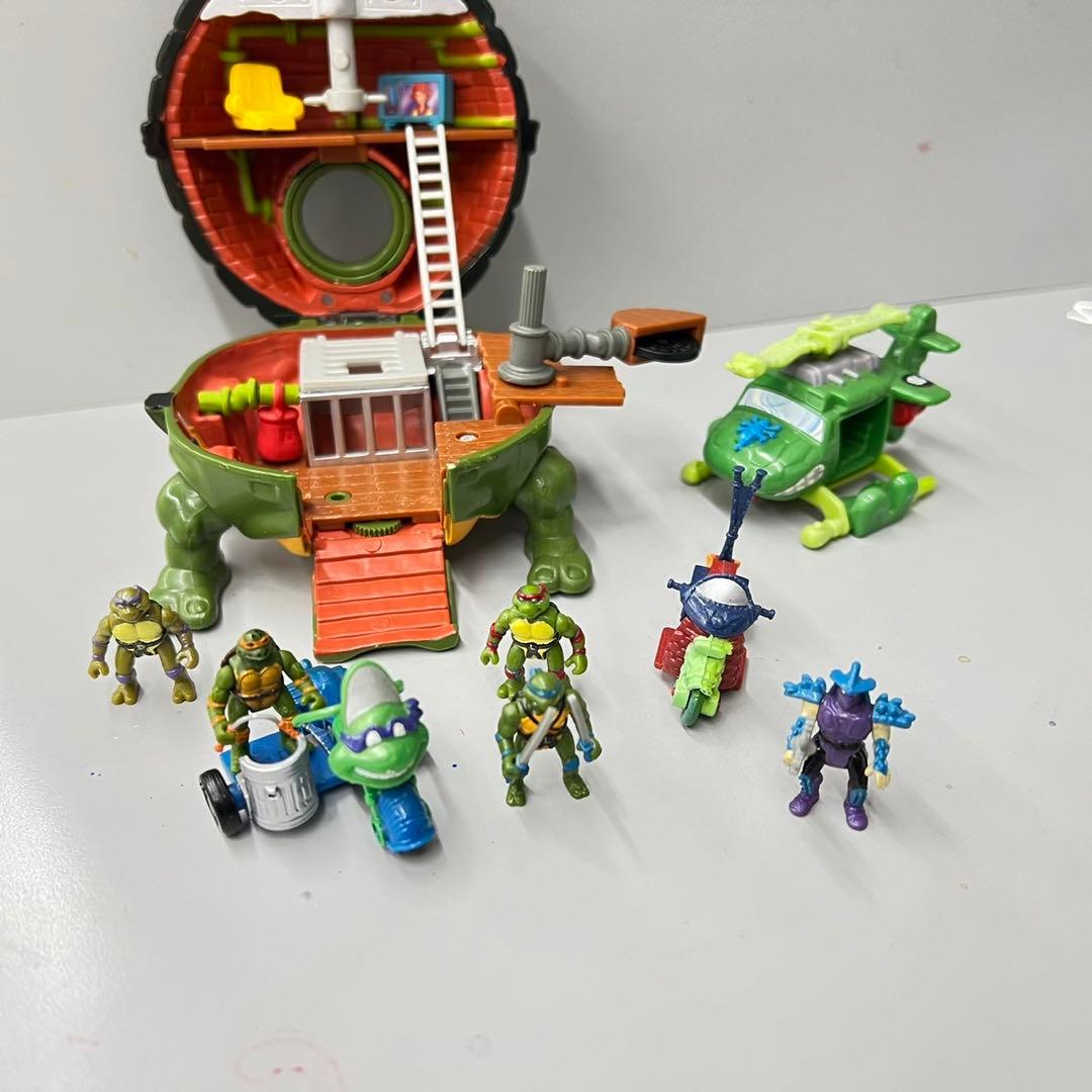 ミュータントタートルズ ミニタートルマシン　レオナルドベース