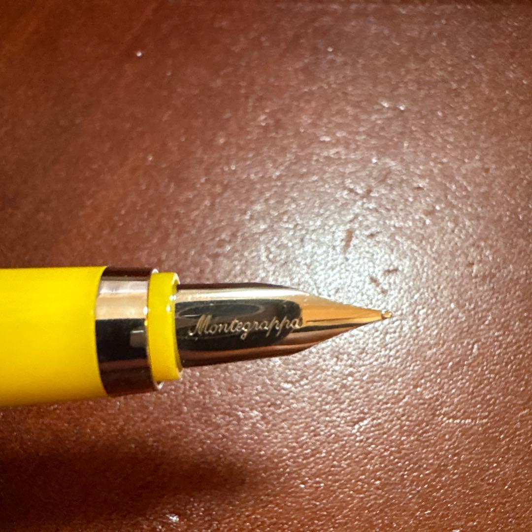 【廃盤・未使用】モンテグラッパ 万年筆 パローラ イエロー 字幅[F]
