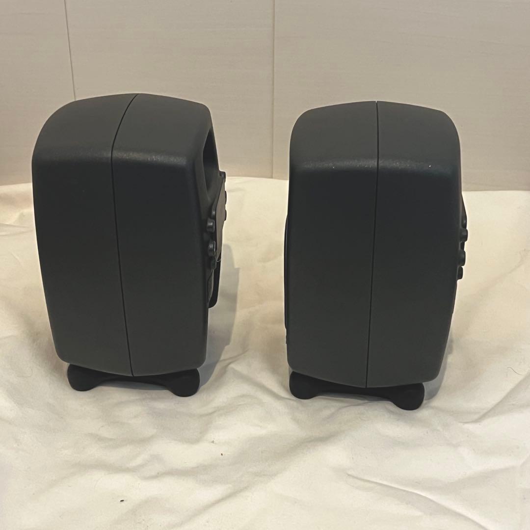 GENELEC 8010A 左右ペア