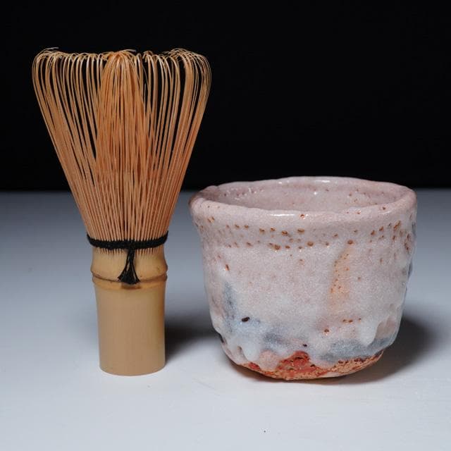 鈴木五郎　志野ぐい吞　共箱　酒器　鑑賞陶器　コレクション　美濃陶