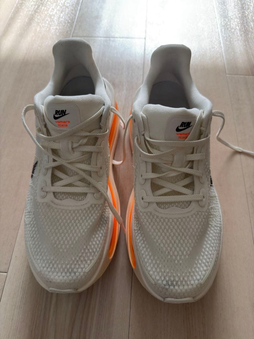 <走行10km> NIKE ボメロプレミアム　25.5
