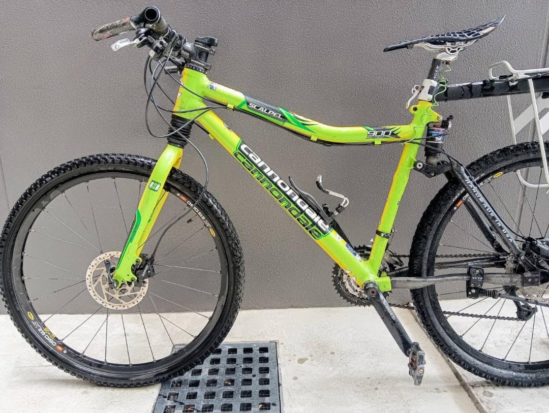 【カーボンパーツ多数】Cannondale キャノンデール スカルペル900