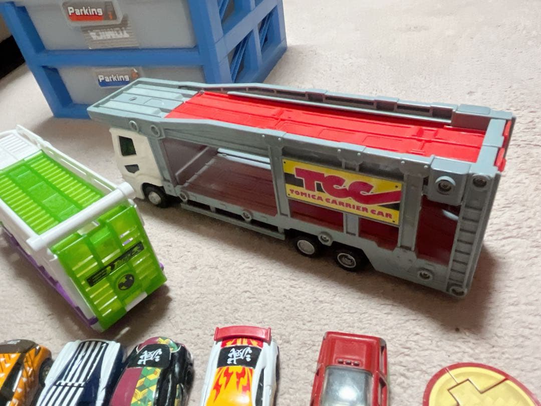 【まとめ売り】トミカ ディズニー 鬼滅の刃 サンリオ キャラクター多数 ケース付