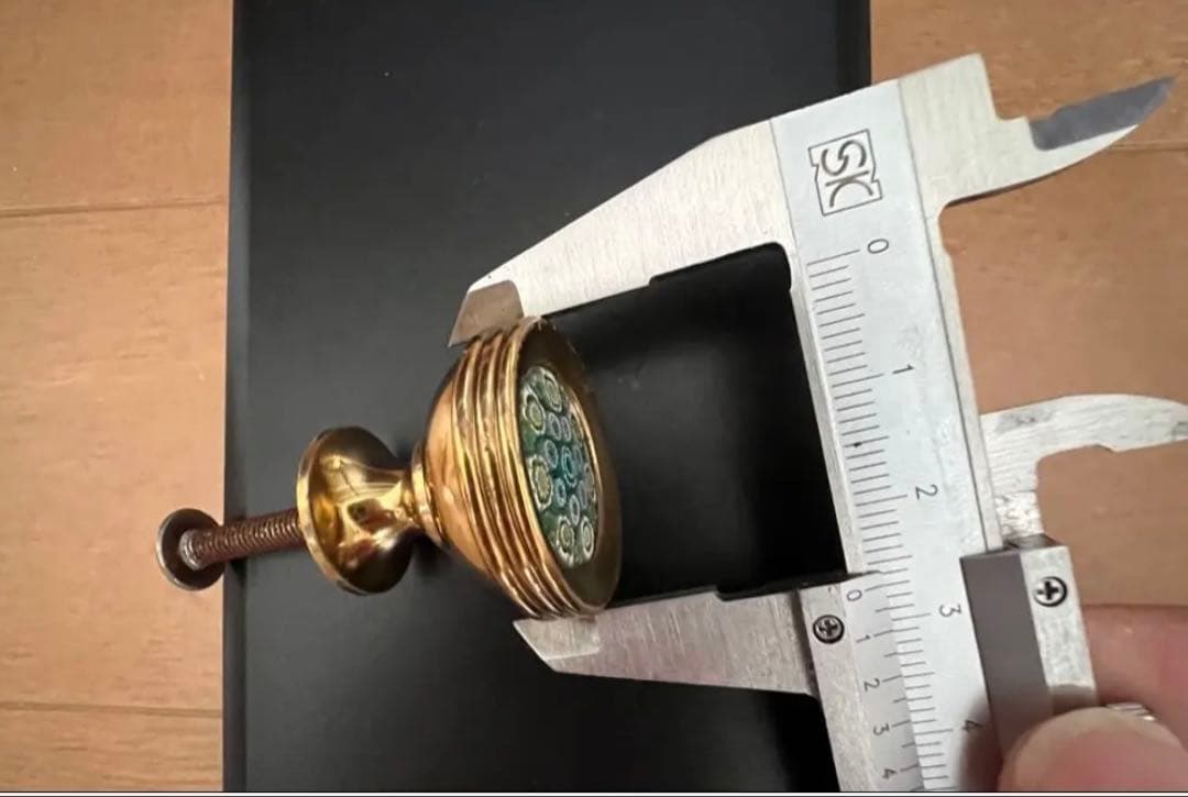 ヨロパーアンティーク ベネチアンムラーノ真鍮製 花柄取っ手 11個セット