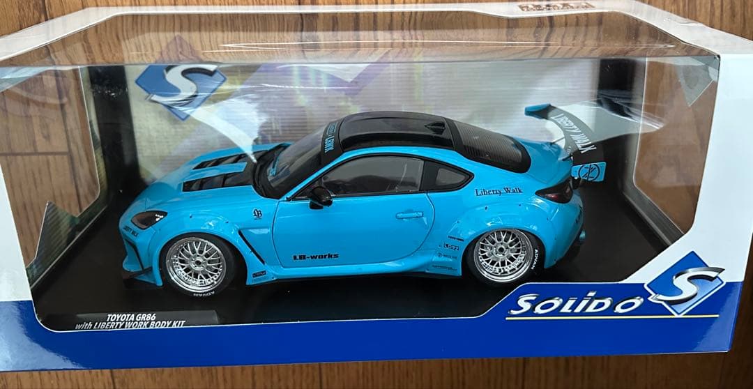 ミニカー SOLIDOLiberty Walk86 Slammed 1/18 Blue