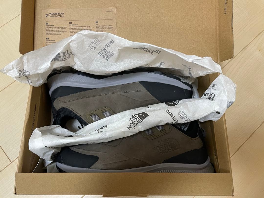 【新品未使用】ノースフェイス　シューズ