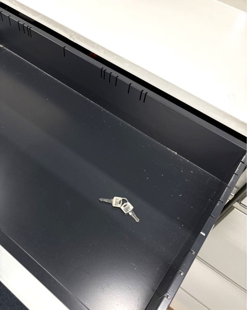 キャビネット 4段 HFM-109AFS-W9 鍵付き 引き取り限定静岡県富士市