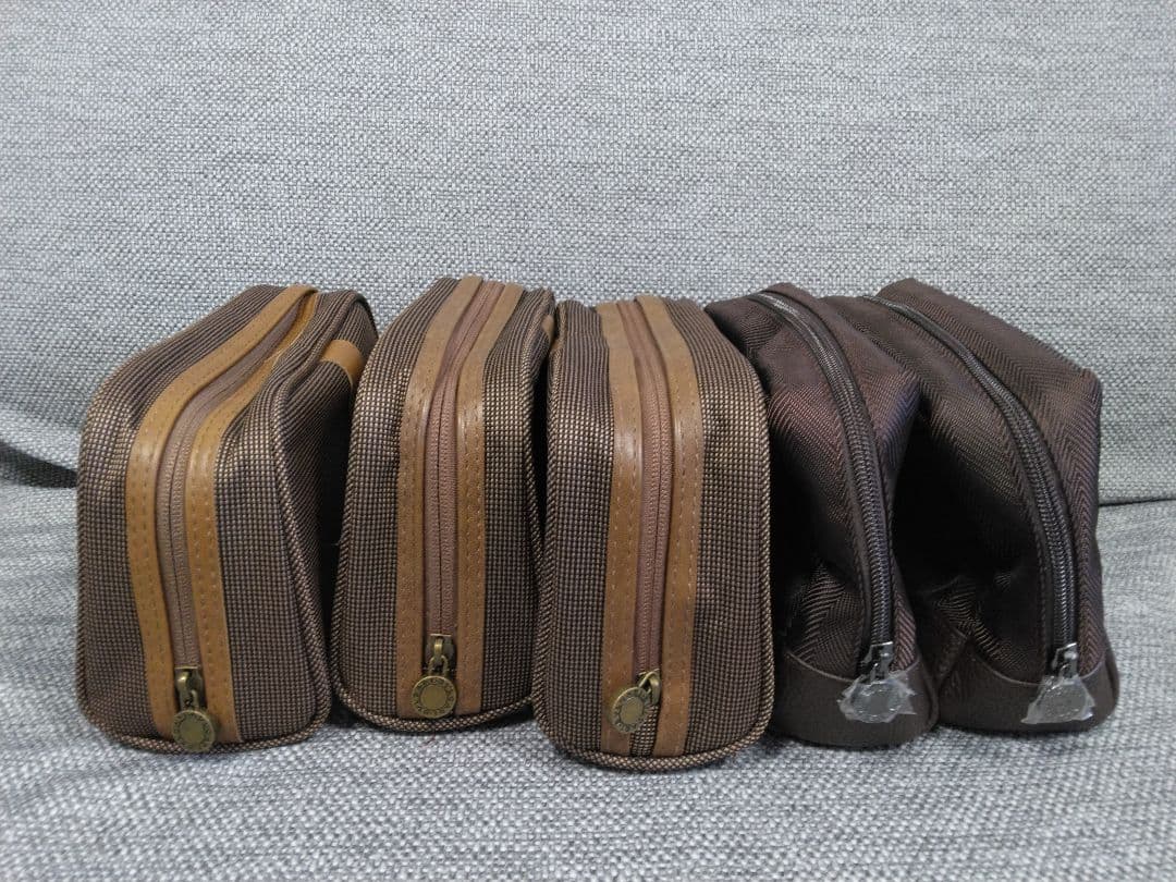 【BVLGARI】 エミレーツ航空　ビジネスクラス　ポーチ 5個