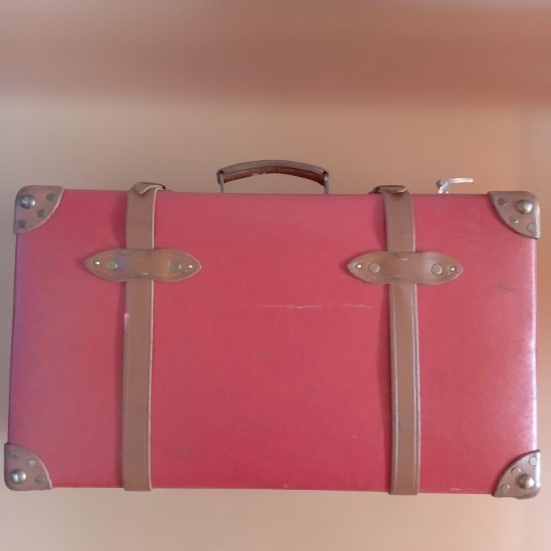 グローブトロッター　トラベルバッグ　ミディアムチェックイン相当　キャスターなし