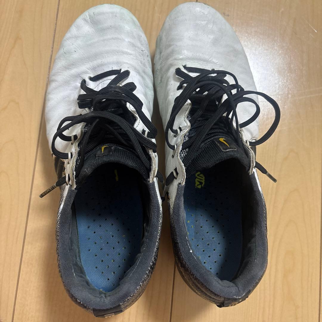 Nike サッカーシューズ ホワイト/ブラック sg