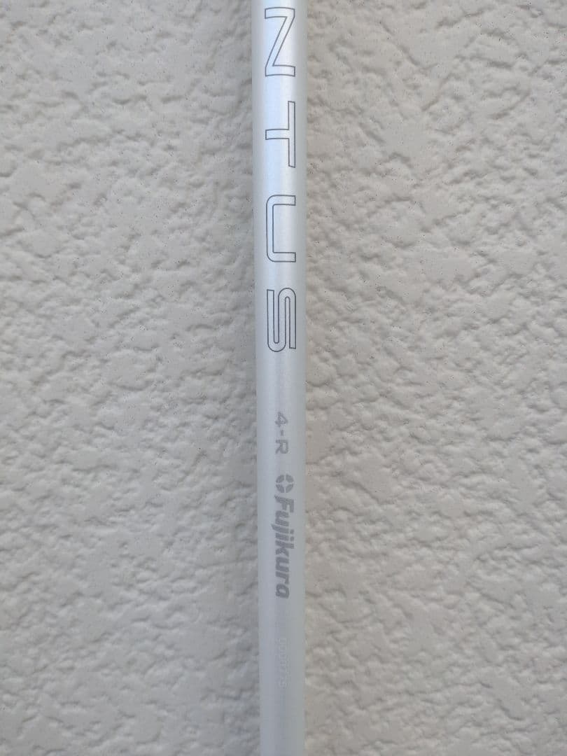 ベンタスホワイト 4-R キャロウェイスリーブ