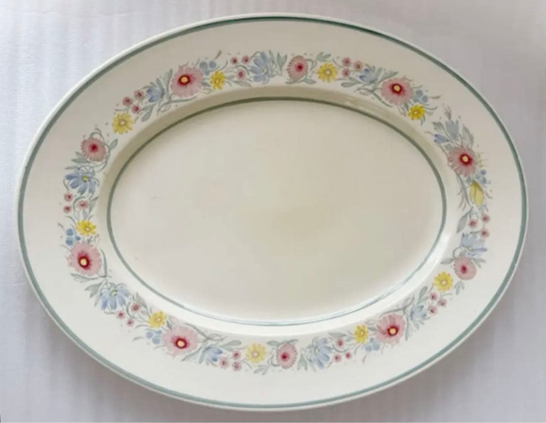 スージークーパー　リースボーダー　オーバルプレート40cm