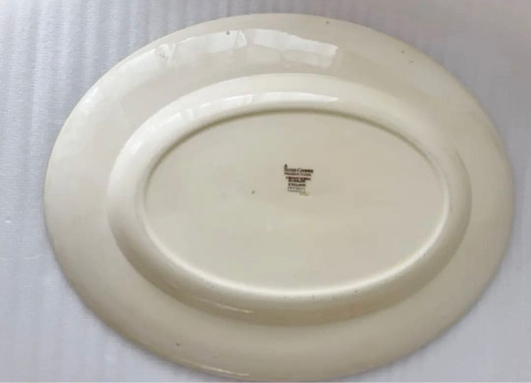 スージークーパー　リースボーダー　オーバルプレート40cm