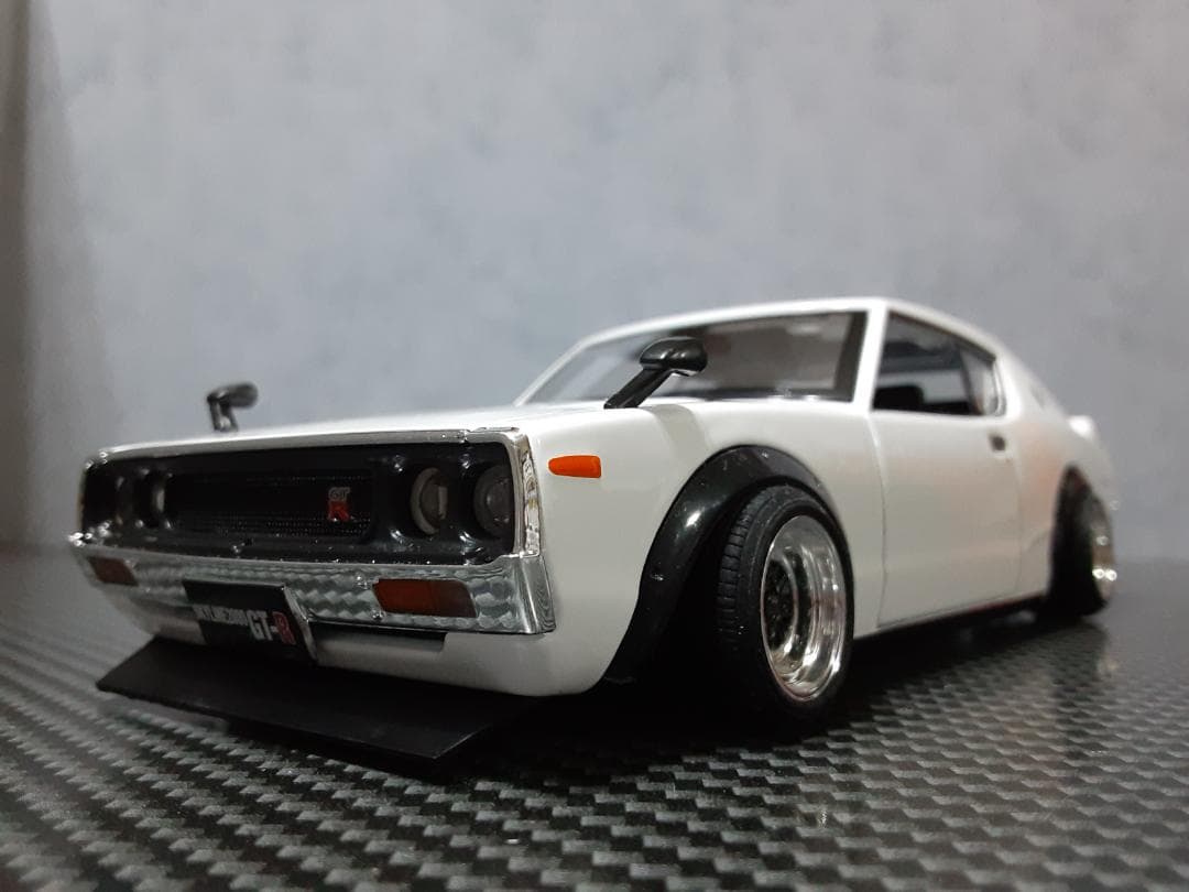 Maisto 1/24 日産 ケンメリ GT-R カスタム改 マークⅢ ガンメタ