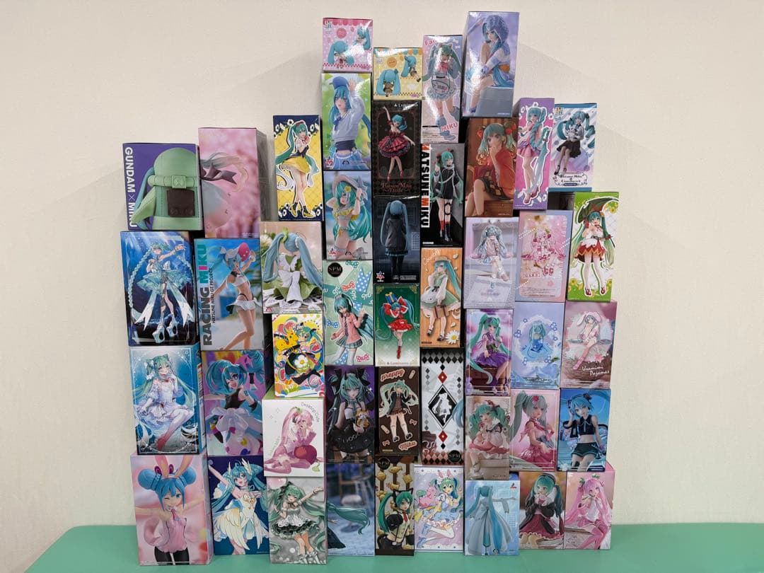 初音ミク　フィギュア　46点まとめ売り