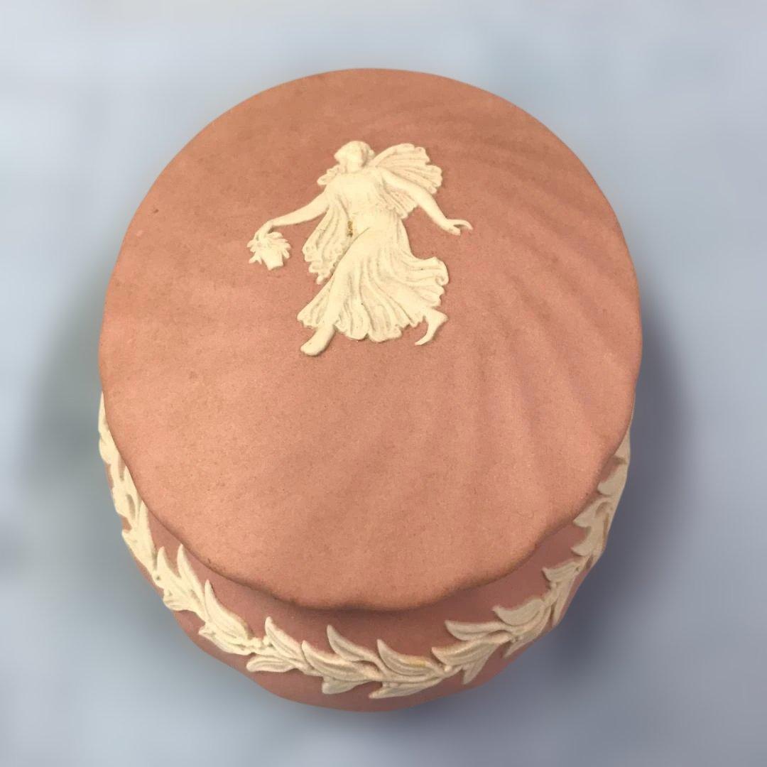ウェッジウッド ジャスパー ピンク 蓋付き小物入れ 約10×7×h6cm