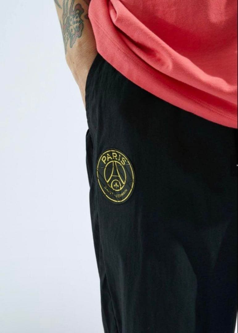 PSG パリサンジェルマン JORDANジョーダン コラボ ウーブンパンツ 新品