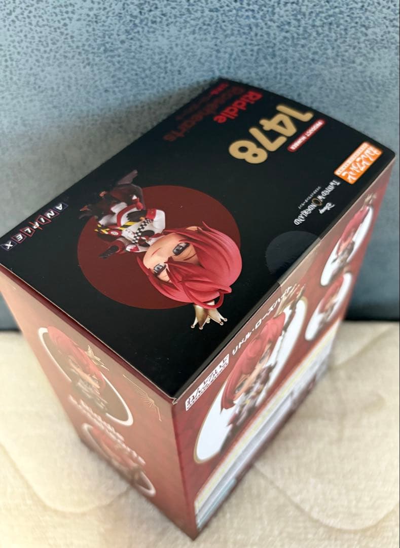 ツイステ リドル・ローズハート ねんどろいど フィギュア 特典缶バッジ付き