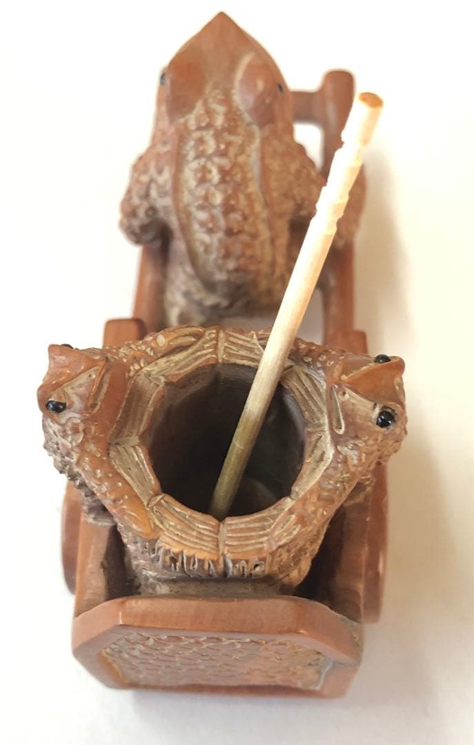 カエル車アンティークオブジェ小物入り透かし彫り蛙現品無料発送です