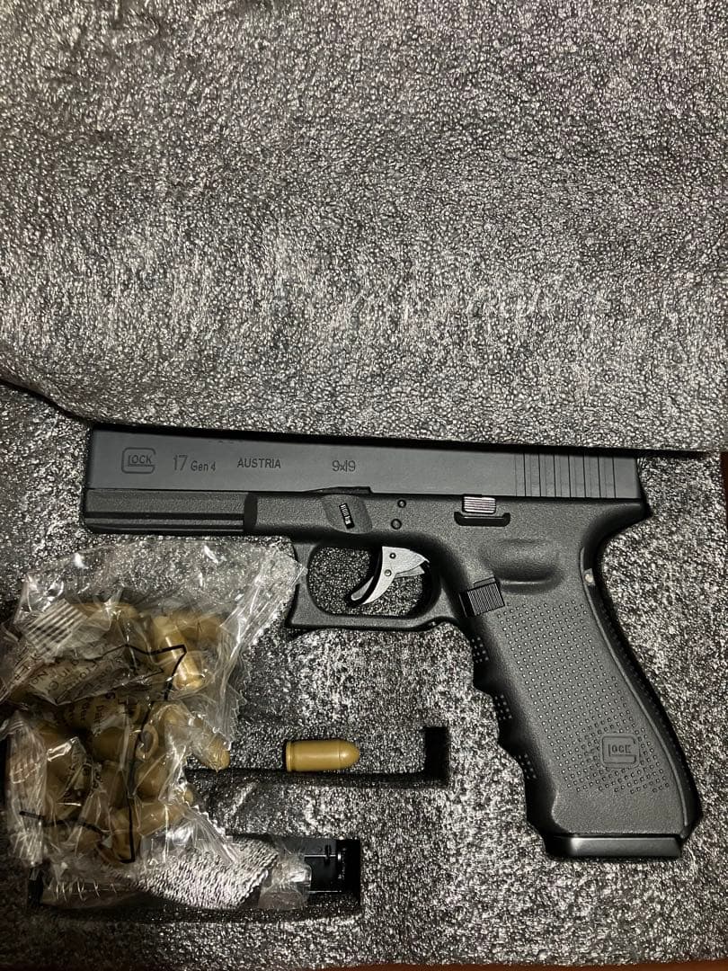 Glock 17 排莢式　おもちゃ　gen4