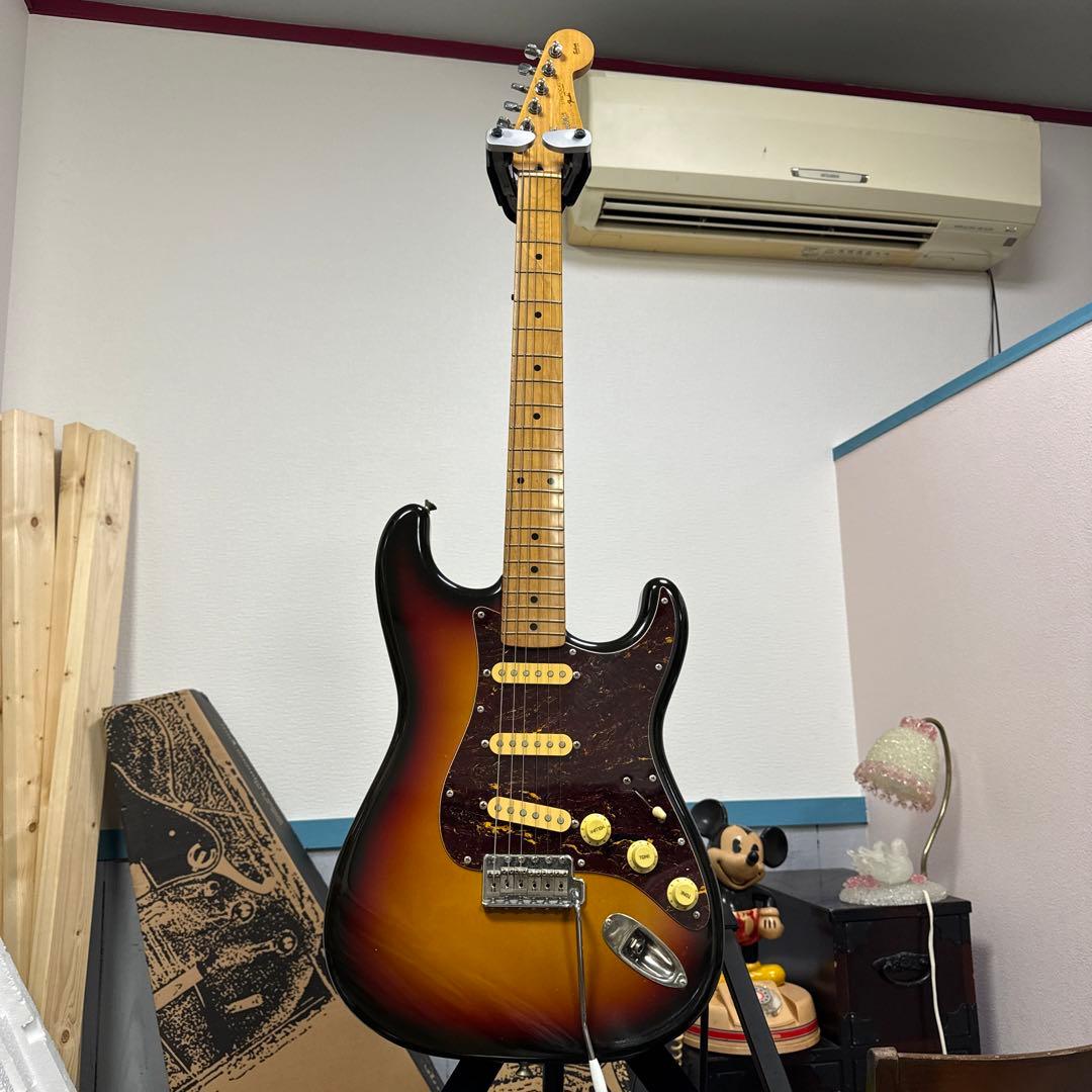 スクワイヤー　ストラトキャスター　日本製