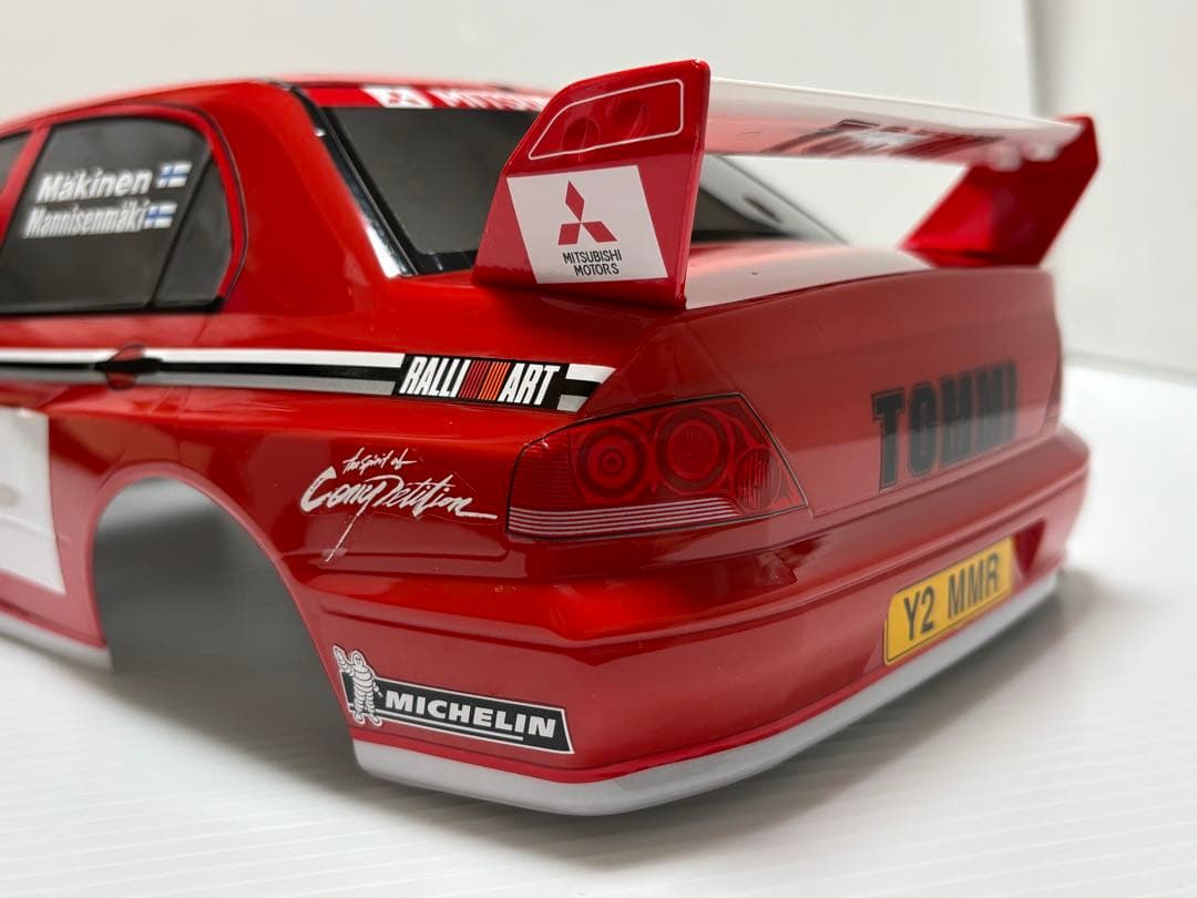 タミヤ 1/10 三菱ランサーエボリューションVII WRCボディ