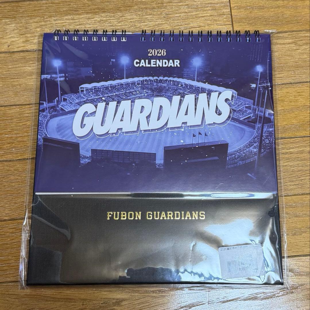 イ・ジュウン（이주은）アクリルスタンド＆Fubon Angels卓上カレンダー