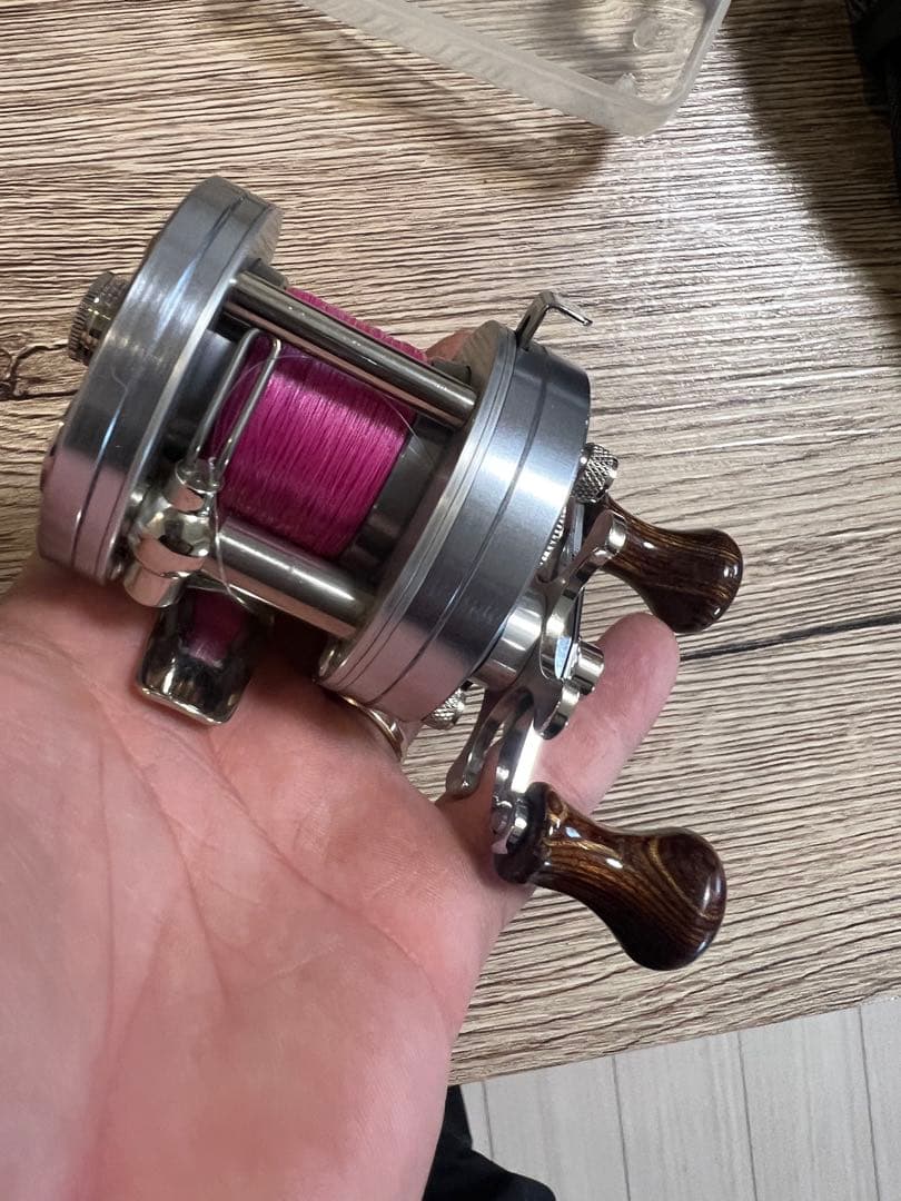 五十鈴工業 BC421 左巻き 渓流 ベイトリール