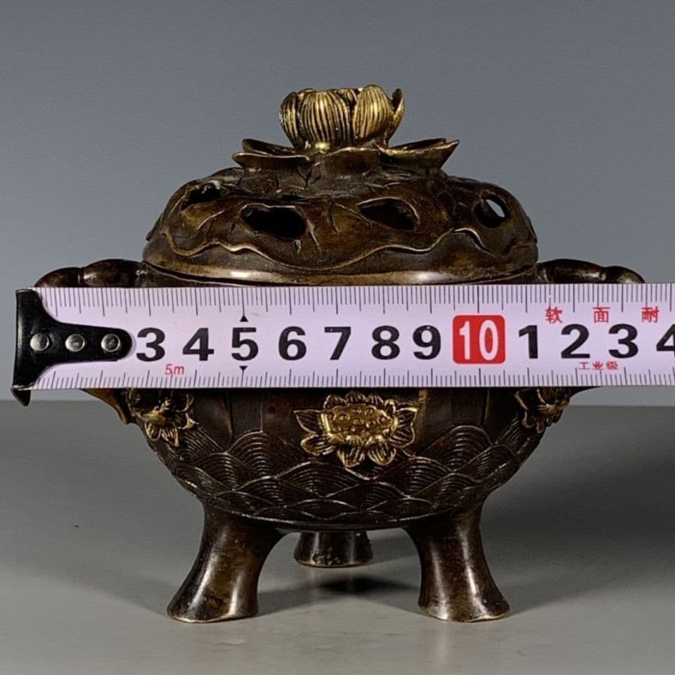 両耳鎏金浮彫り蓮華三脚香炉 仏具香道具 銅製品 工芸品 置物