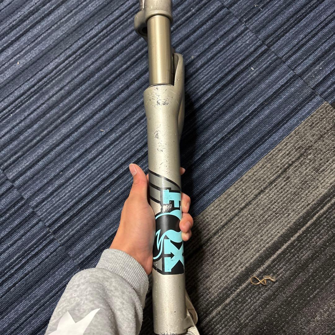 FOX サスペンションフォーク シルバー