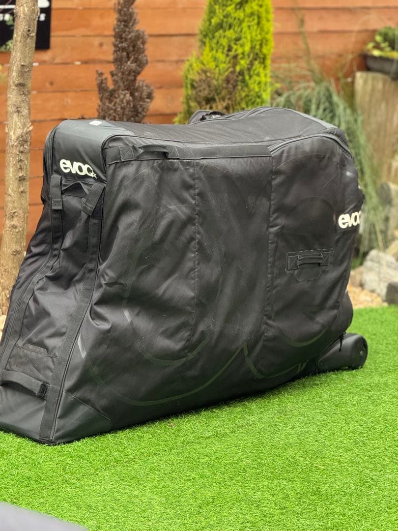 evoc バイクバッグ ブラック