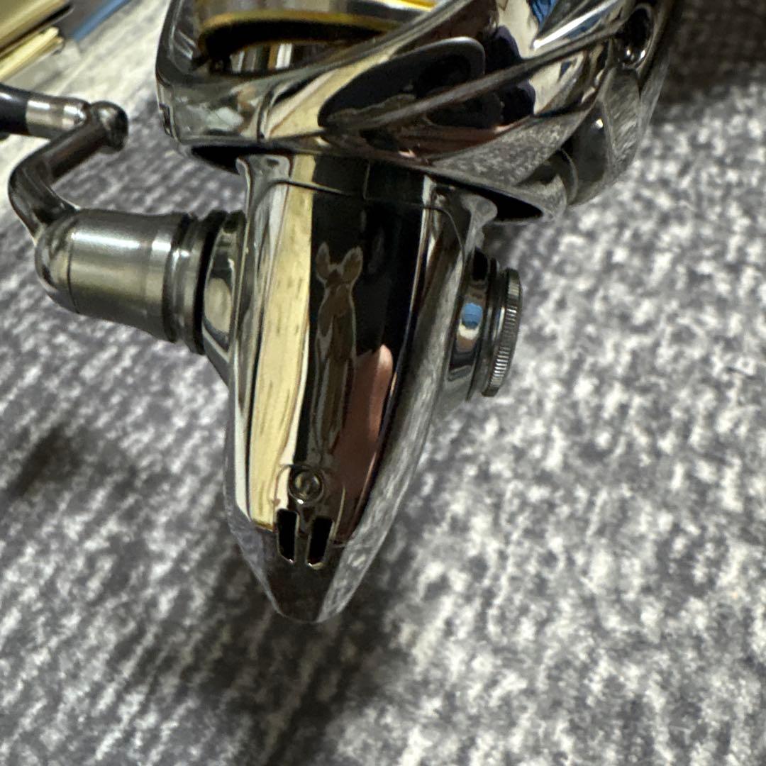 18ステラSTELLA 3000MHG スピニングリール