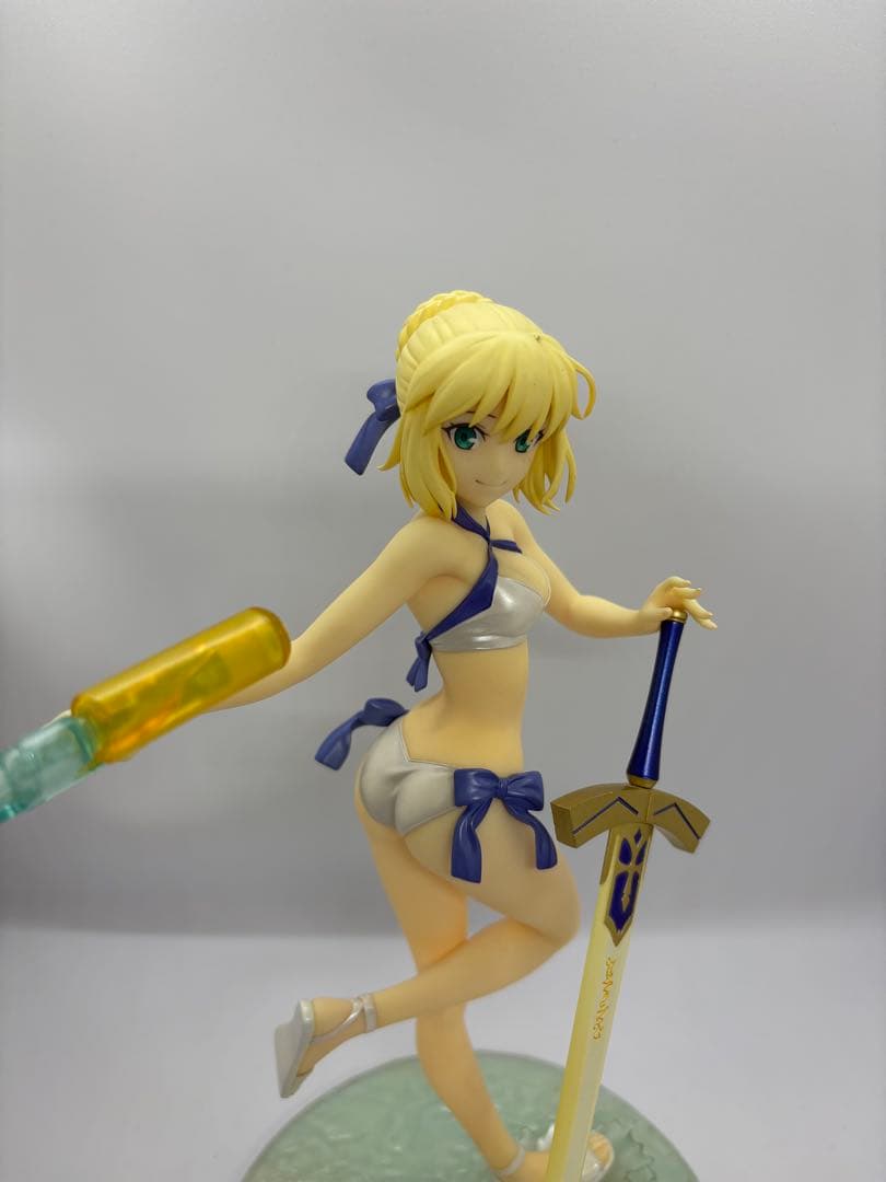 Fate アルトリア　水着　フィギュア