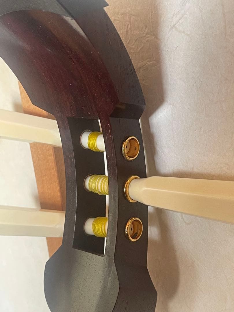 三味線　紫檀 糸巻 撥 天然素材