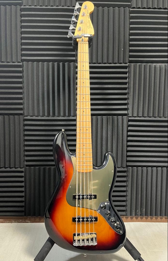 ベース Fender Deluxe Active Jazz Bass V