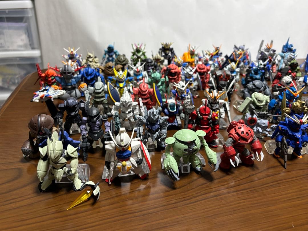 値下げ中！　FW ガンダムコンバージ　約90体セット