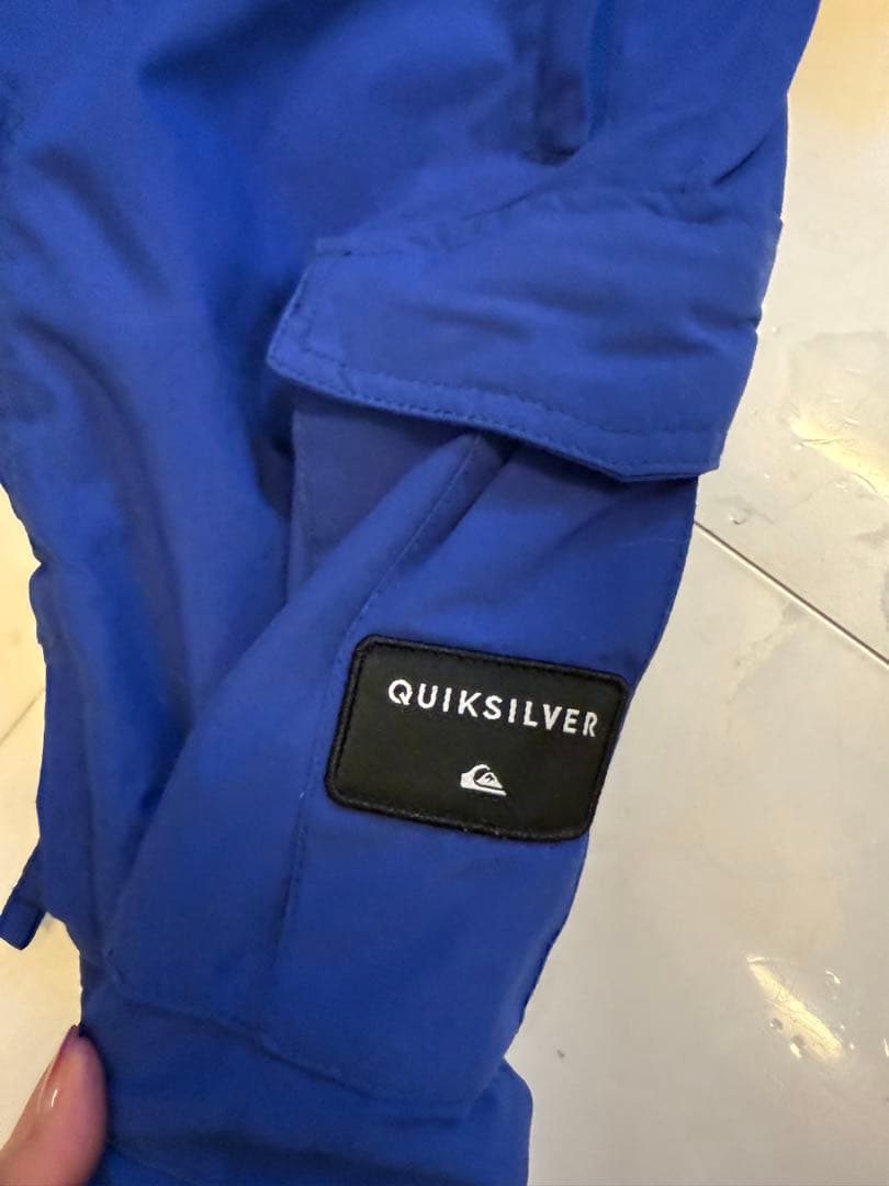Quiksilver スノーボードウェア 上下セット　10／M