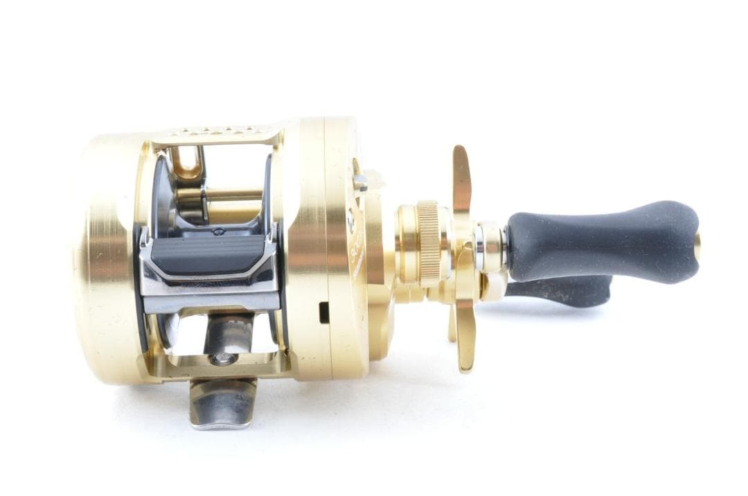 【新品】シマノ カルカッタコンクエスト MD 300XG