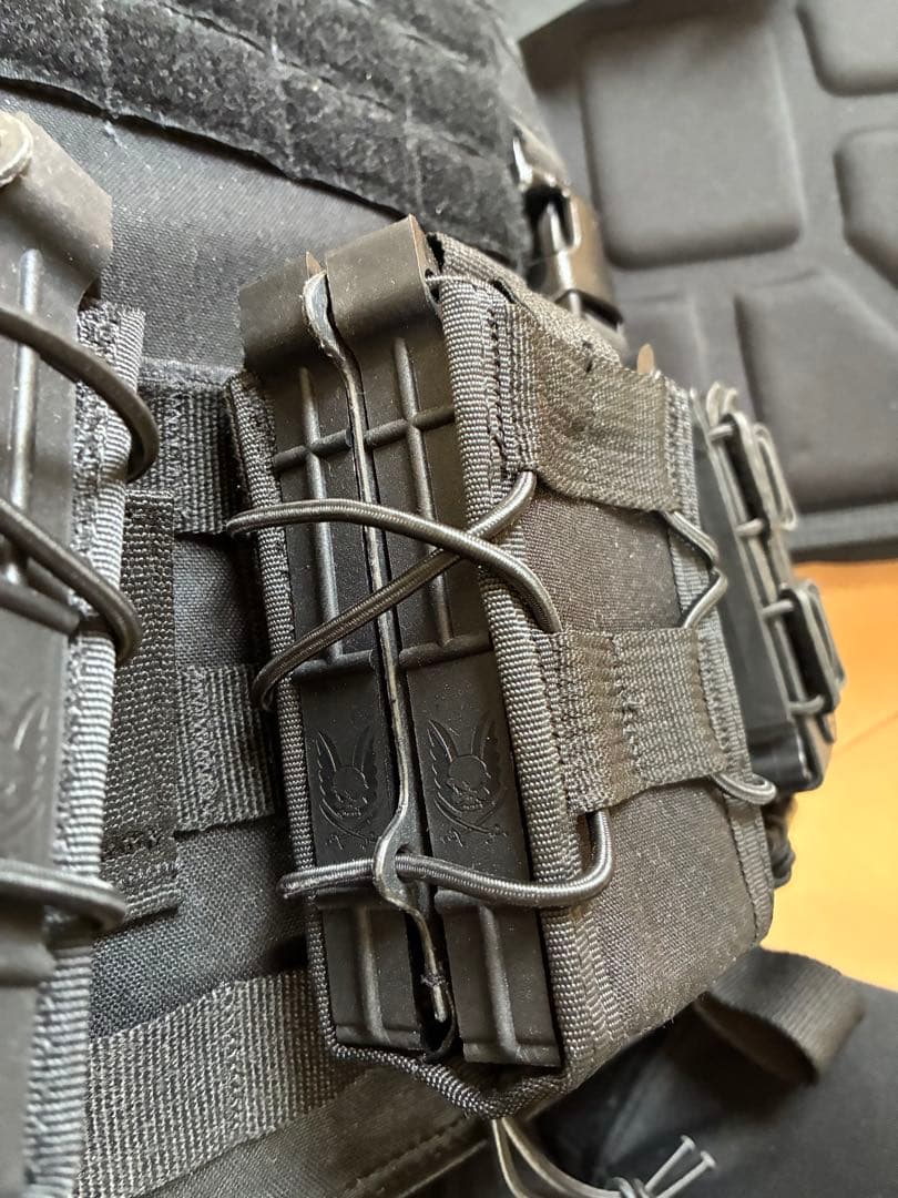 実物ウォーリアー　アサルト　システム プレートキャリア M ブラック