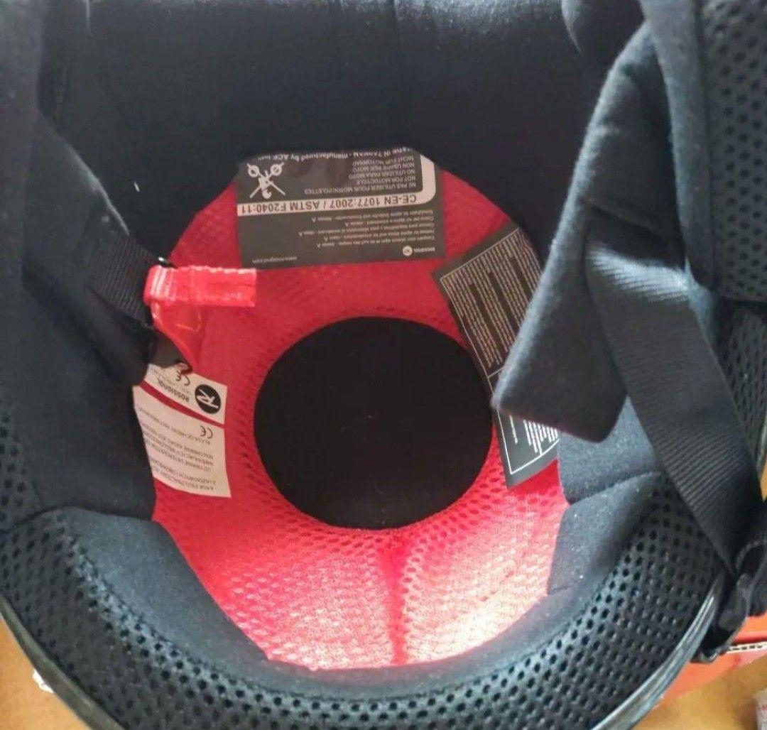 タグ無し未使用保管品 ROSSIGNOL CARBON FIS対応ヘルメット